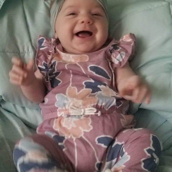 Meet your Posher, Danielle - Picture 3 of 4